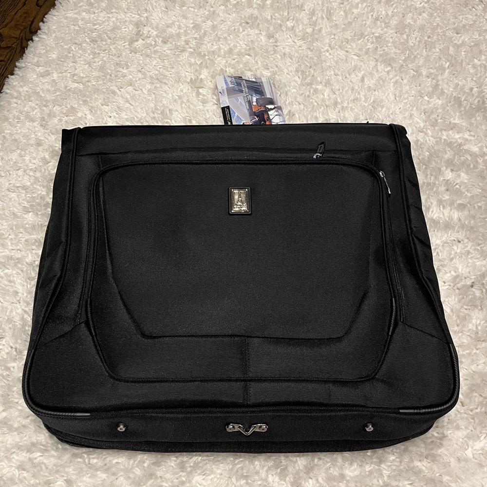 Travelpro Crew 11 Bifold Garment Bag